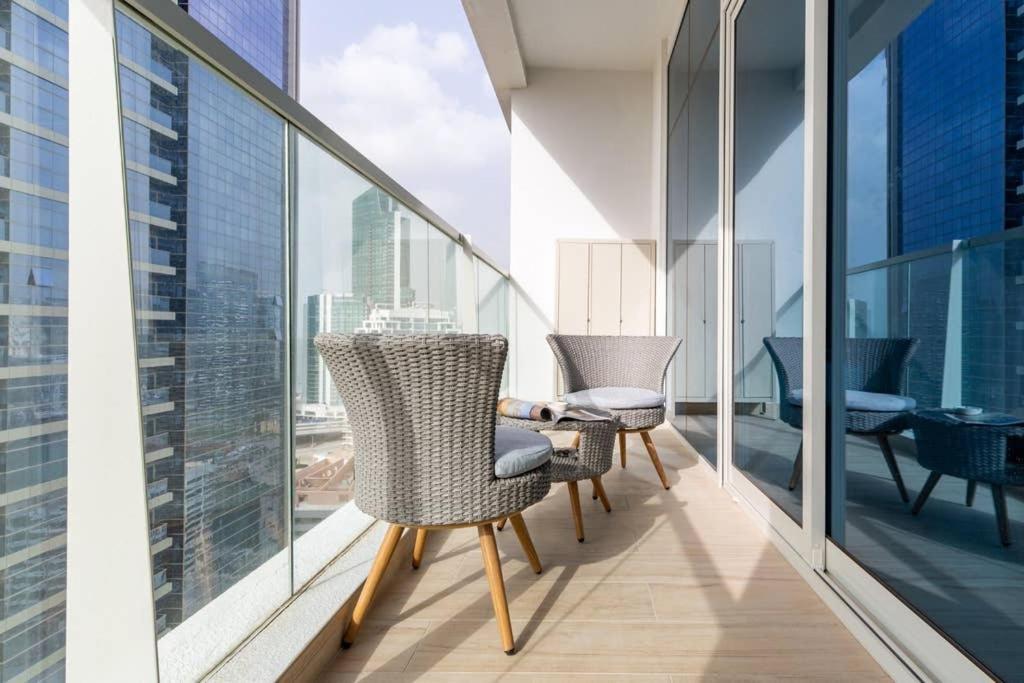 Frank Porter - Studio One Apartment Dubai Exterior photo